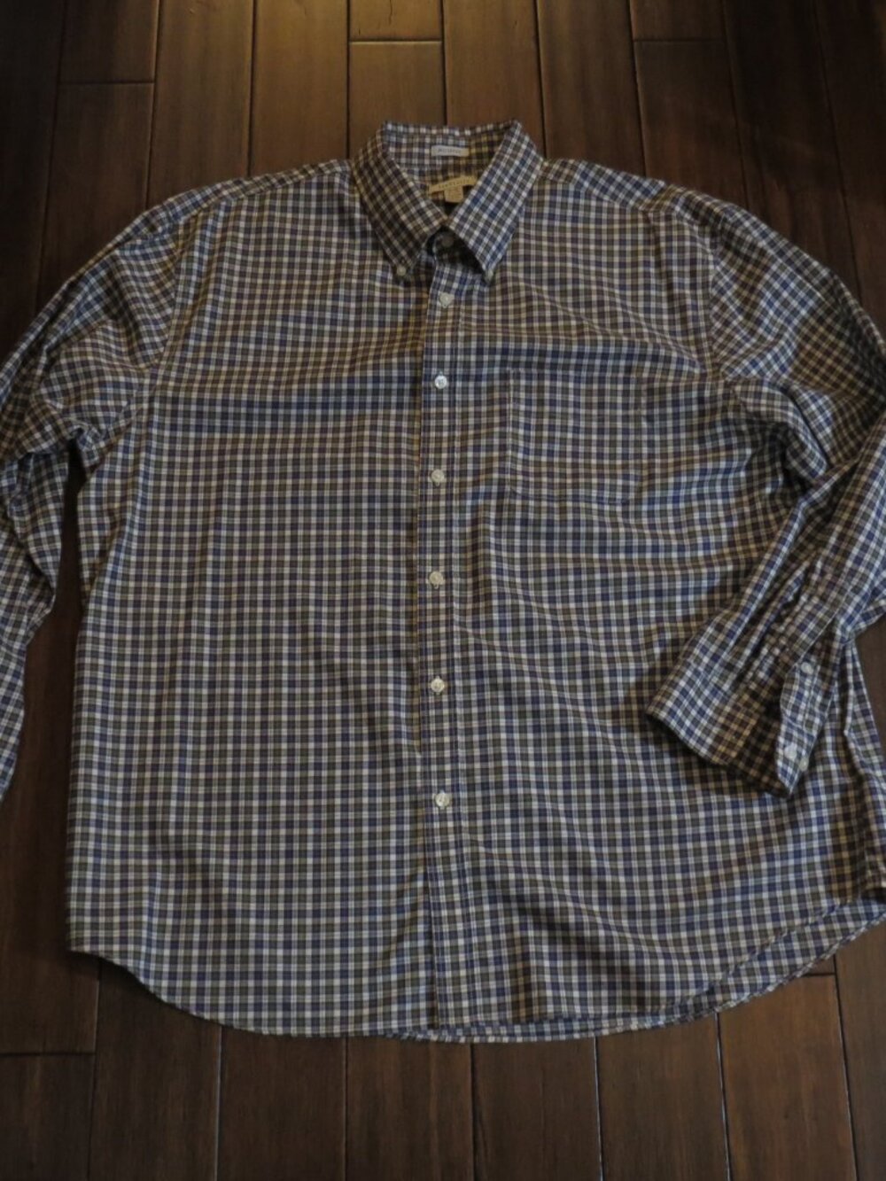 Van Heusen No Iron XL 17-17/5 Button Down Long Sleeve Shirt Plaid Cream Purple B